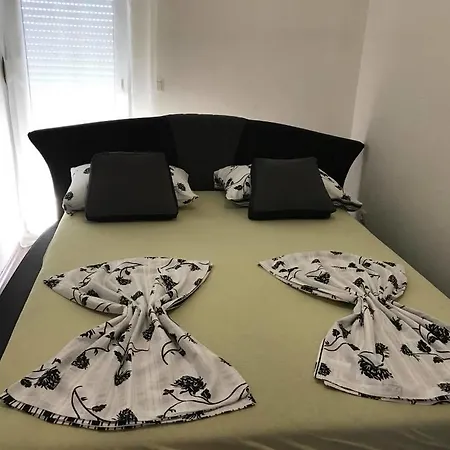 아파트 E.t.a.